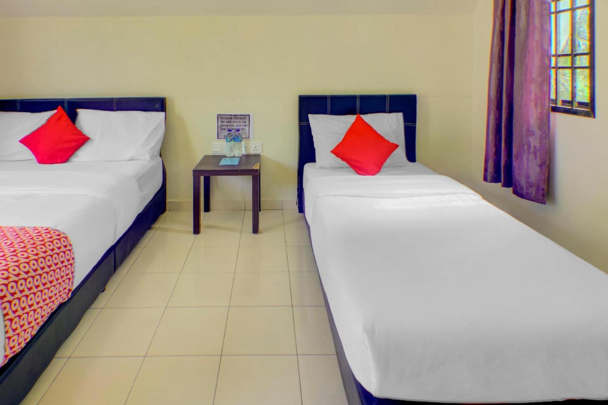 Super Oyo 89896 Sedili Inn Resort Kota Tinggi Εξωτερικό φωτογραφία