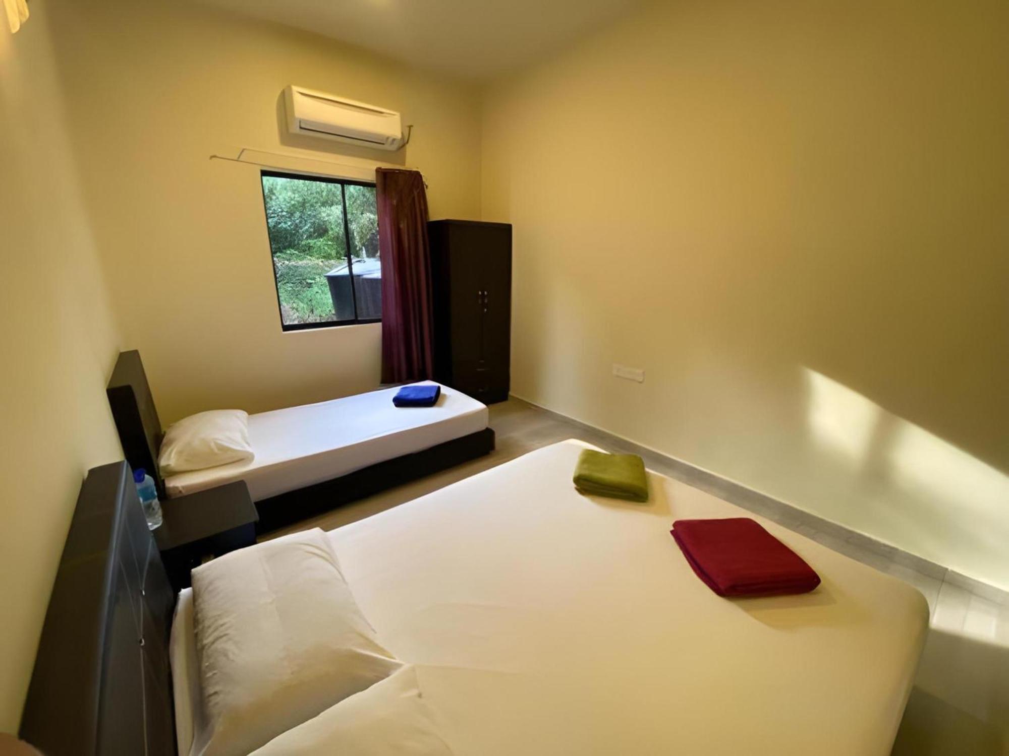Super Oyo 89896 Sedili Inn Resort Kota Tinggi Εξωτερικό φωτογραφία
